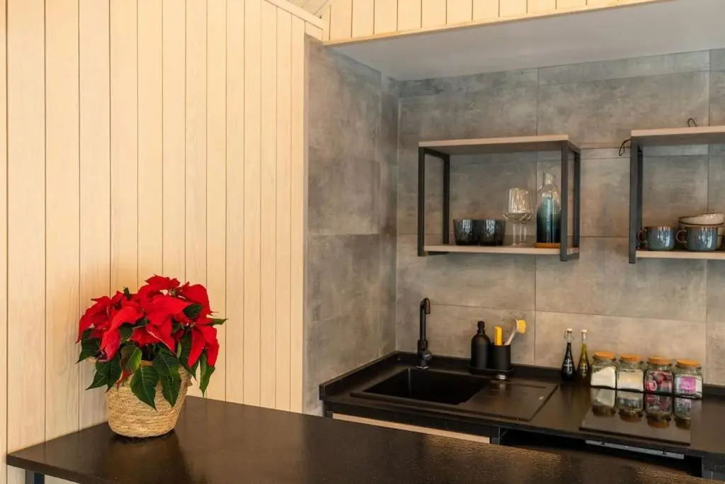 The Sound of Silence - romantic tiny house near Riga
