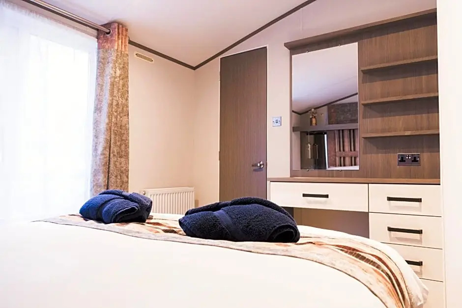 Atlas Ovation Lodge