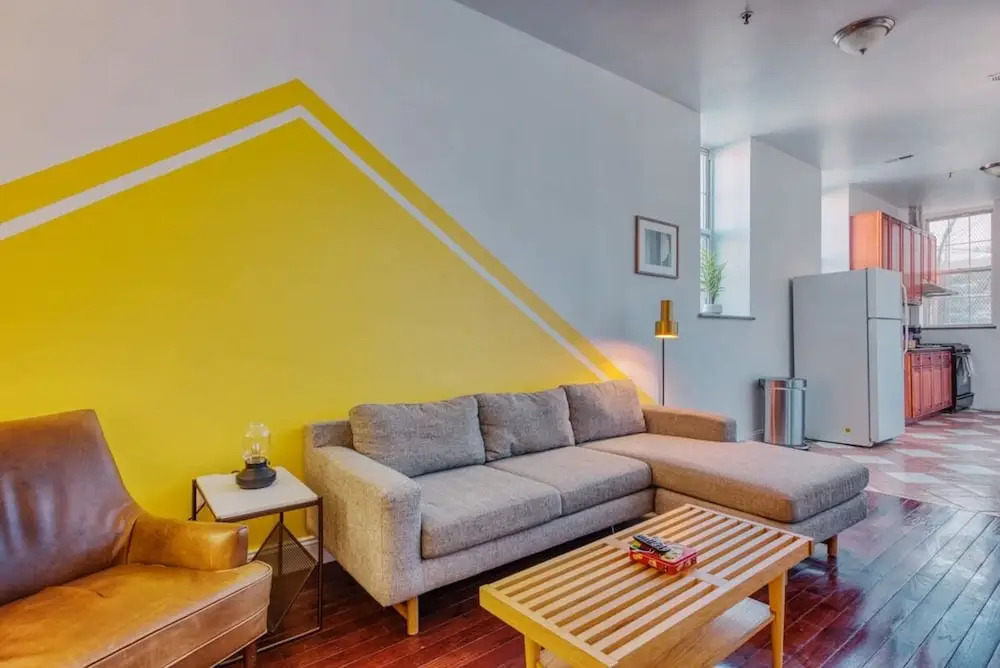 Stairway 3BR Apt w W D Ideal for Groups