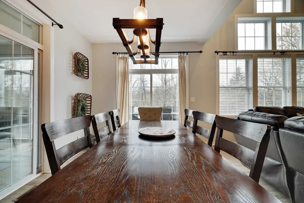 The Nest at Pinecrest by Avantstay Spacious Deck, Game Room, Fire Pit