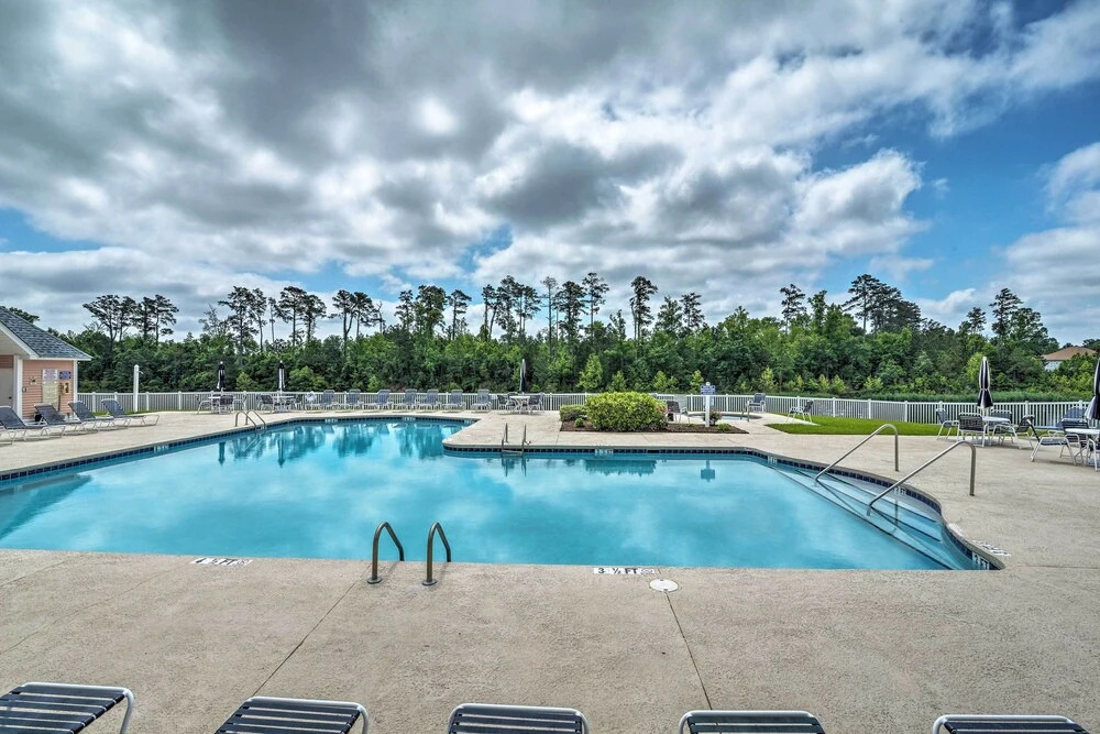 1st-floor Condo w/ Pool on Intracoastal Waterway!