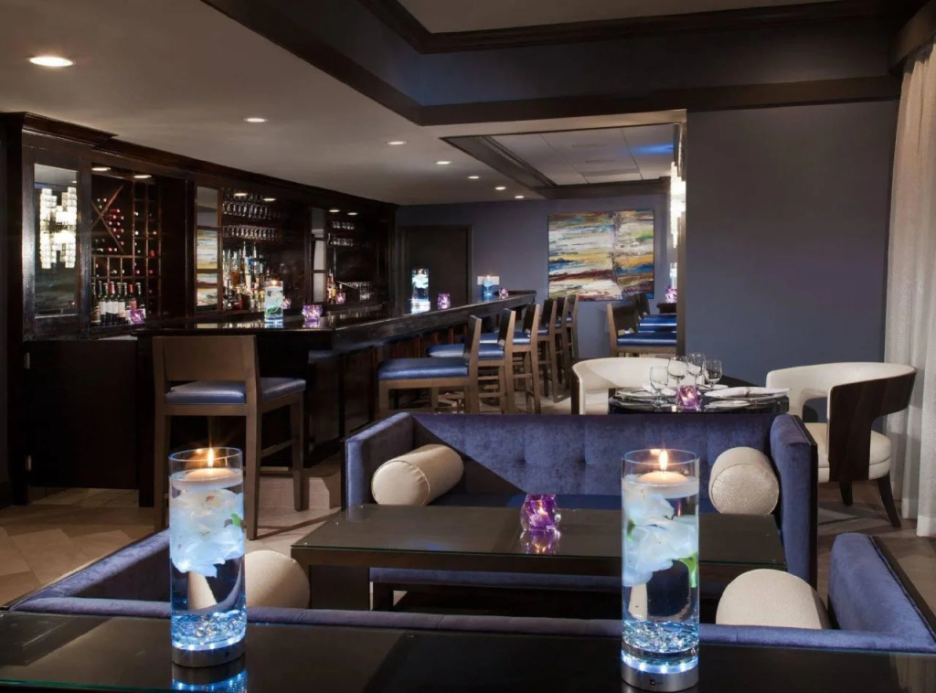 Pier House Resort & Spa
