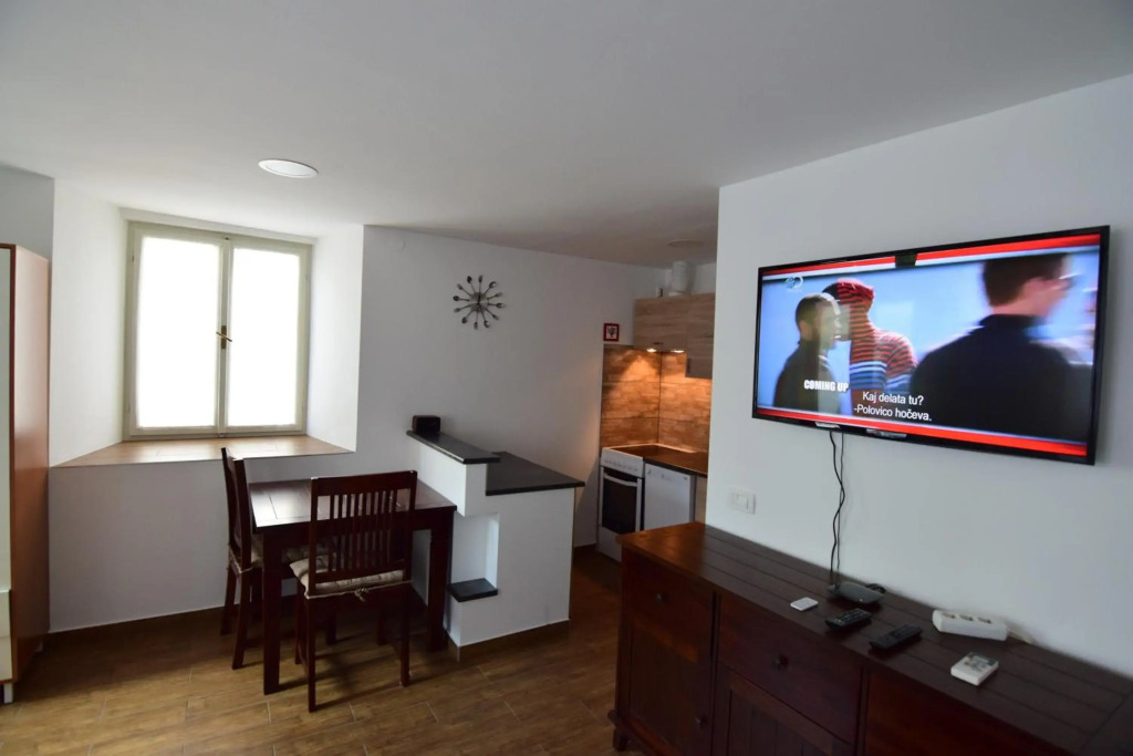 Apartment Bea with FREE BIKE and BIKE STORAGE