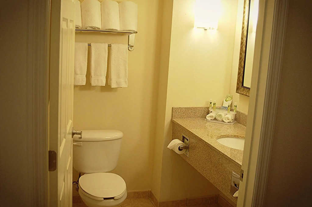 Holiday Inn Express DeFuniak Springs by IHG