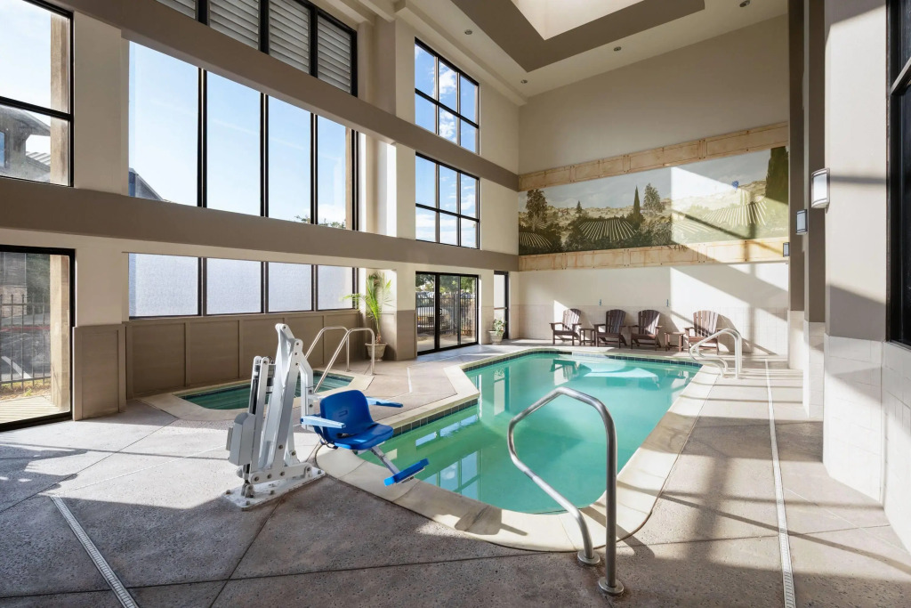 Hawthorn Suites by Wyndham Napa Valley