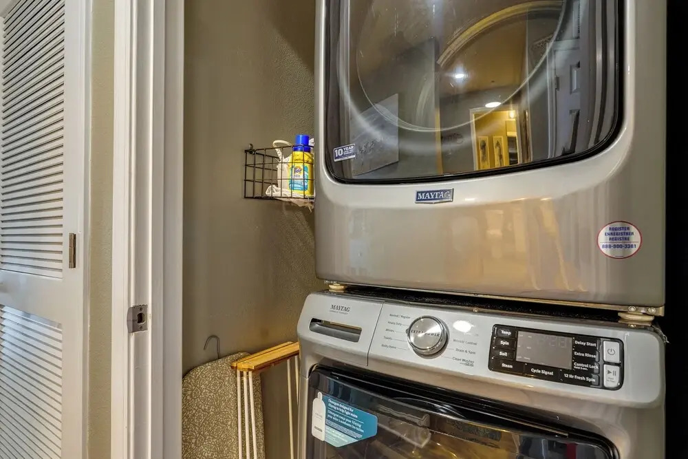 PCB Vacation Rental w/ Balcony & Beach Access!