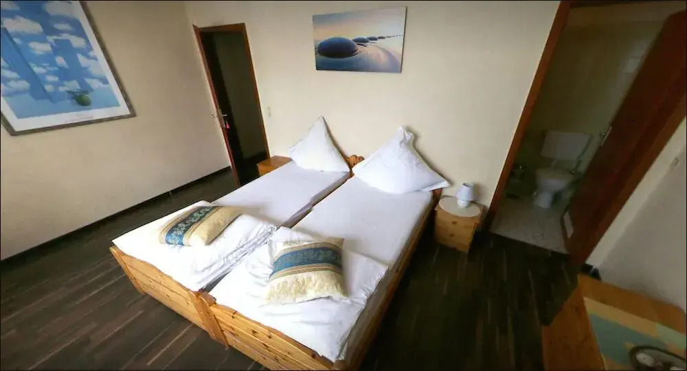 STATEment Hotel