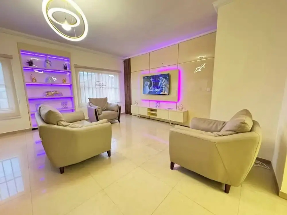 FRYBURG HOTEL and SUITES LEKKI PHASE 1