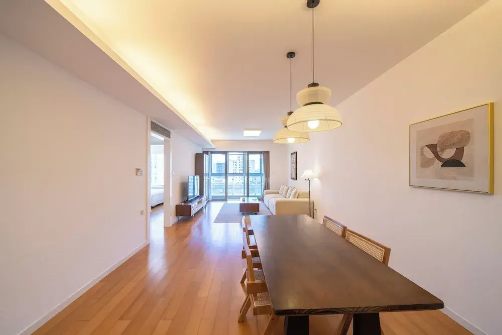 Tyms Elegant 2BR 1BA Apt Walk to Malls