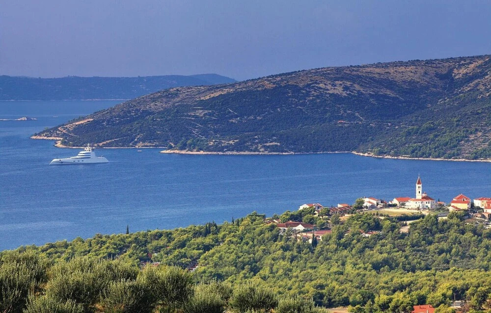 Beautiful Home in Seget Vranjica With Wifi and 2 Bedrooms