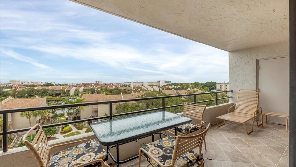 Anchorage Resort 6th Floor 2 Bedroom Condo on Siesta Key 0889