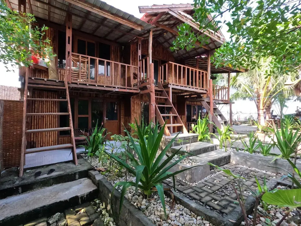 Maryan Moyo Bungalows & Resto