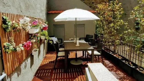 Almada Apartments 468