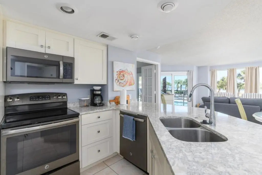 3125 Villamare