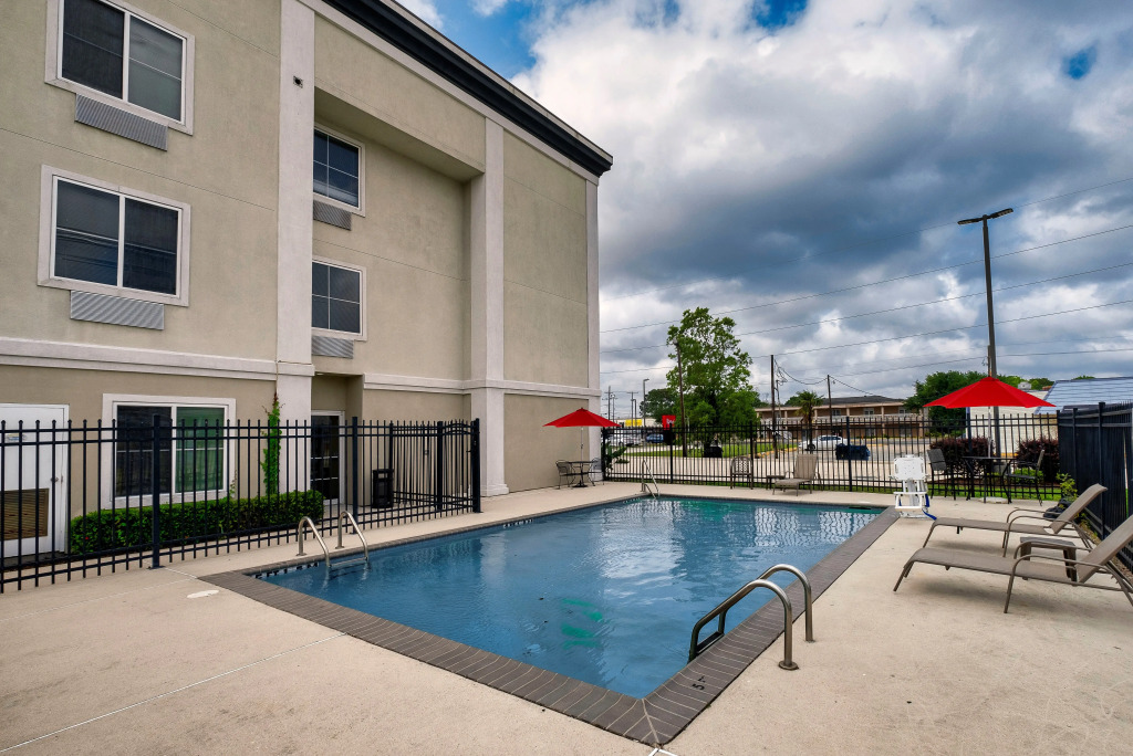 Red Roof Inn & Suites Houma