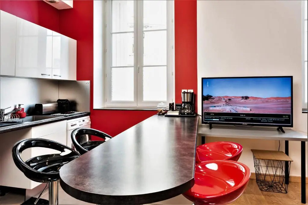 Aquitain Home - Studios & Appartements tout confort Bordeaux Gare St Jean