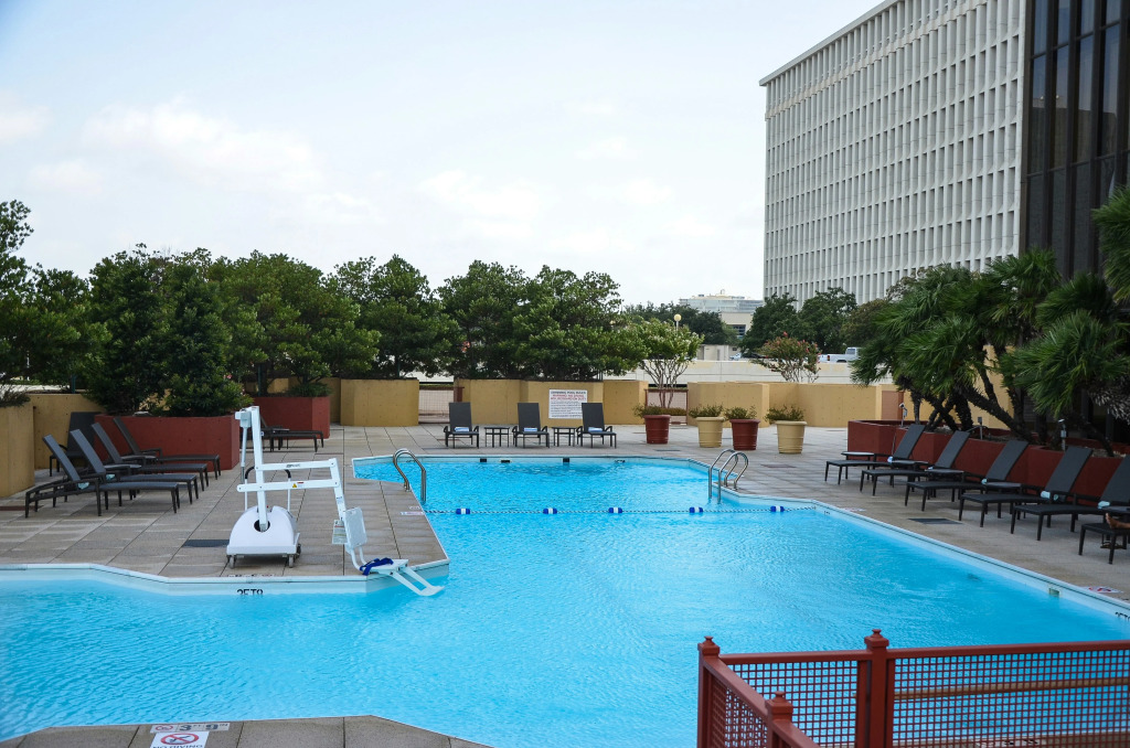 DoubleTree by Hilton Hotel Houston Greenway Plaza