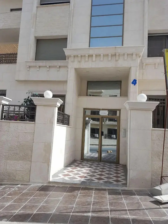 Luxury Furnished Apartment