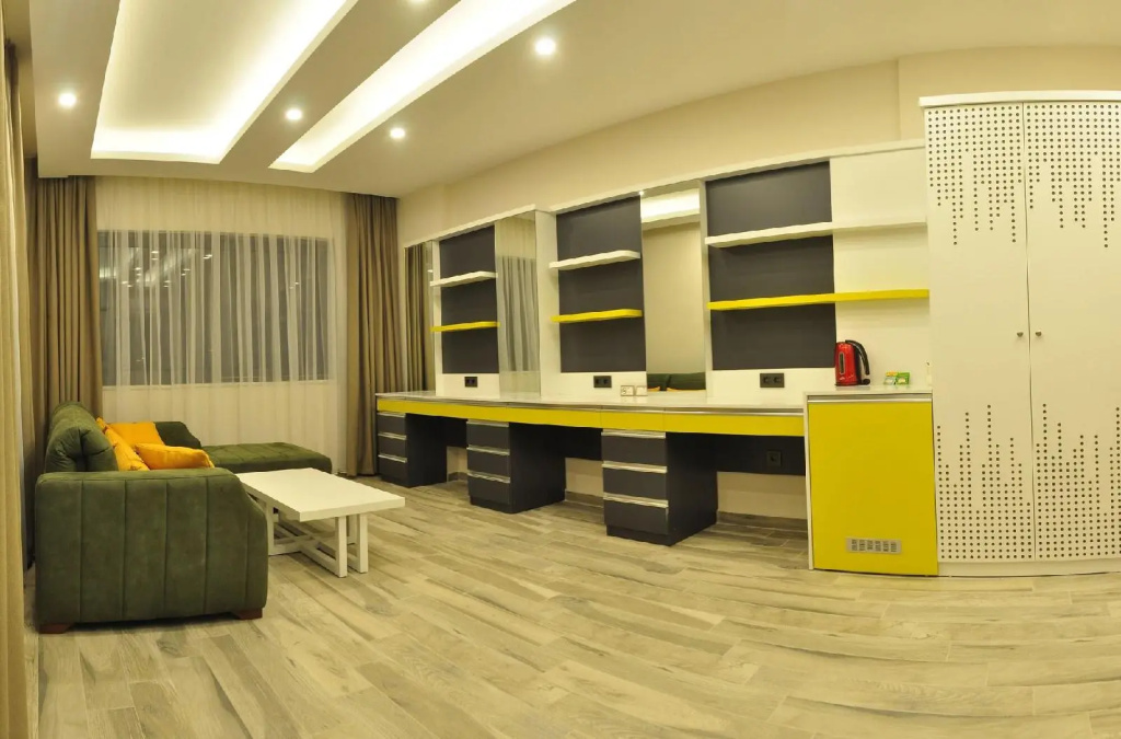 Campus Hill Hotel