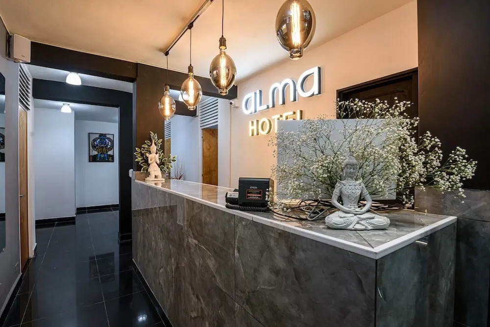 Alma Hotel