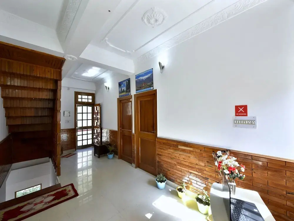 OYO 12825 Omkara Homestay