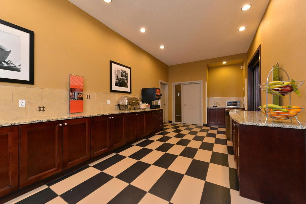 Hampton Inn & Suites by Hilton Edmonton International Airport