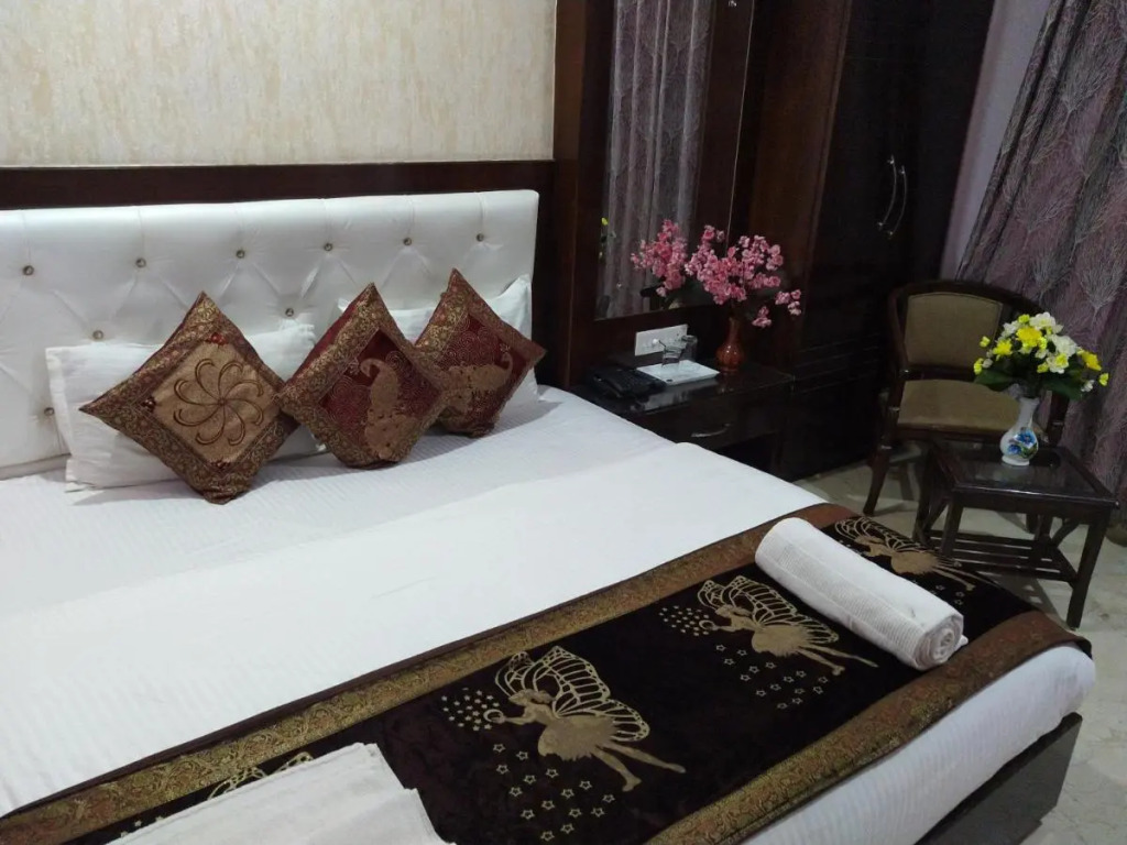 Hotel Midcity