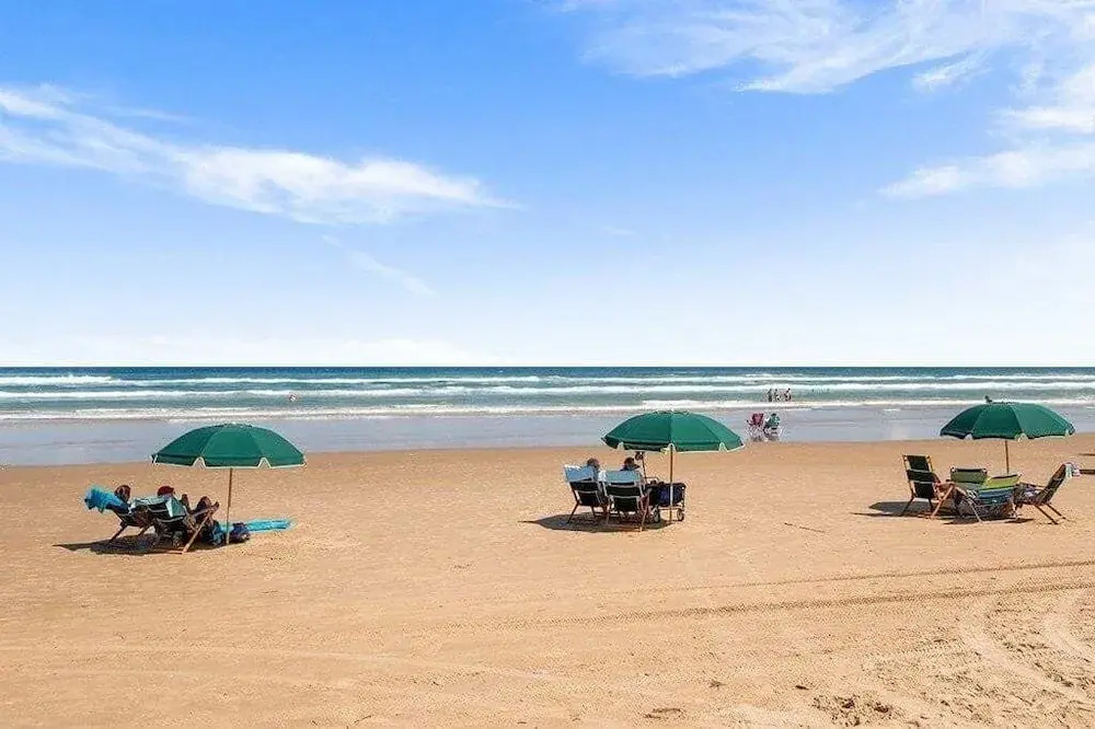 Prestigious Luxury Beach & Bay Patios Xl Size 3 Bedroom Apts