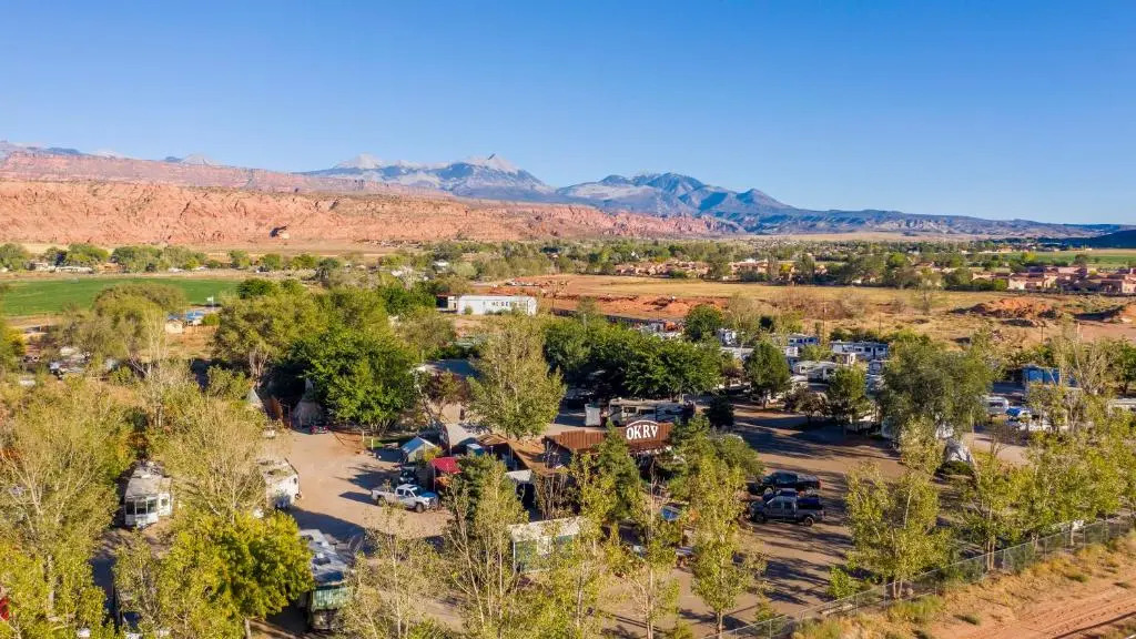 Outdoor Glamping Destination Residence RV OK40