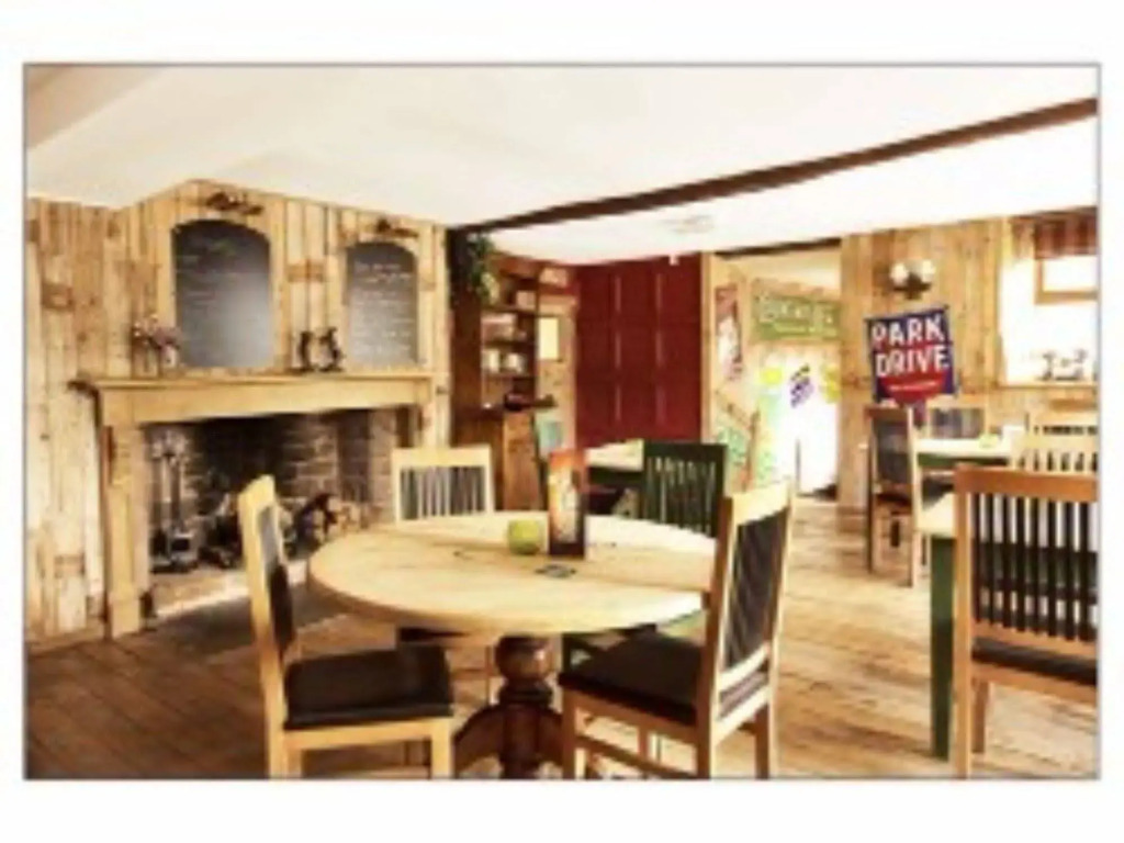 Harewood End Inn