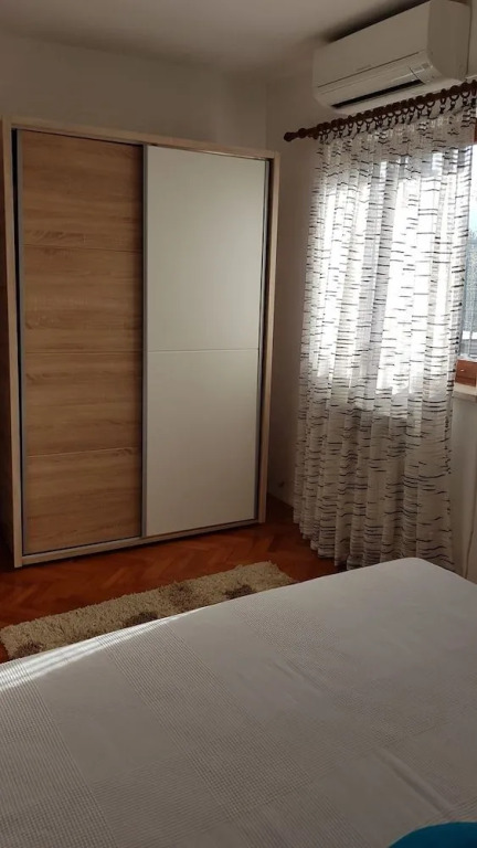 Apartment Leo