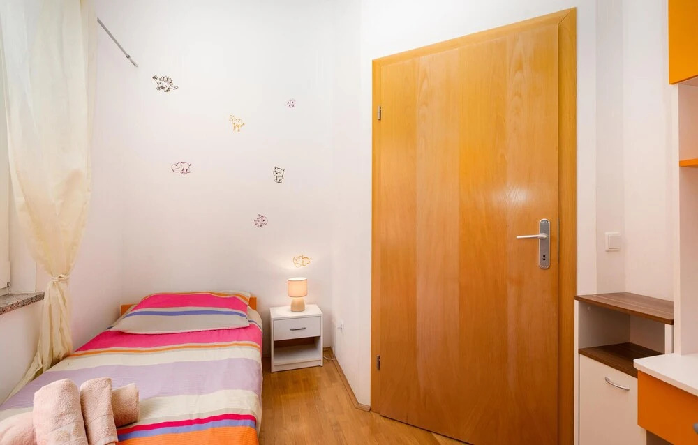 Nice Home in Cizici With Wifi and 2 Bedrooms