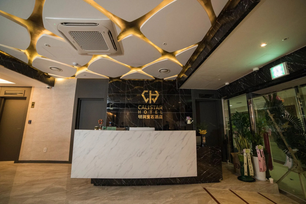 Calistar Hotel