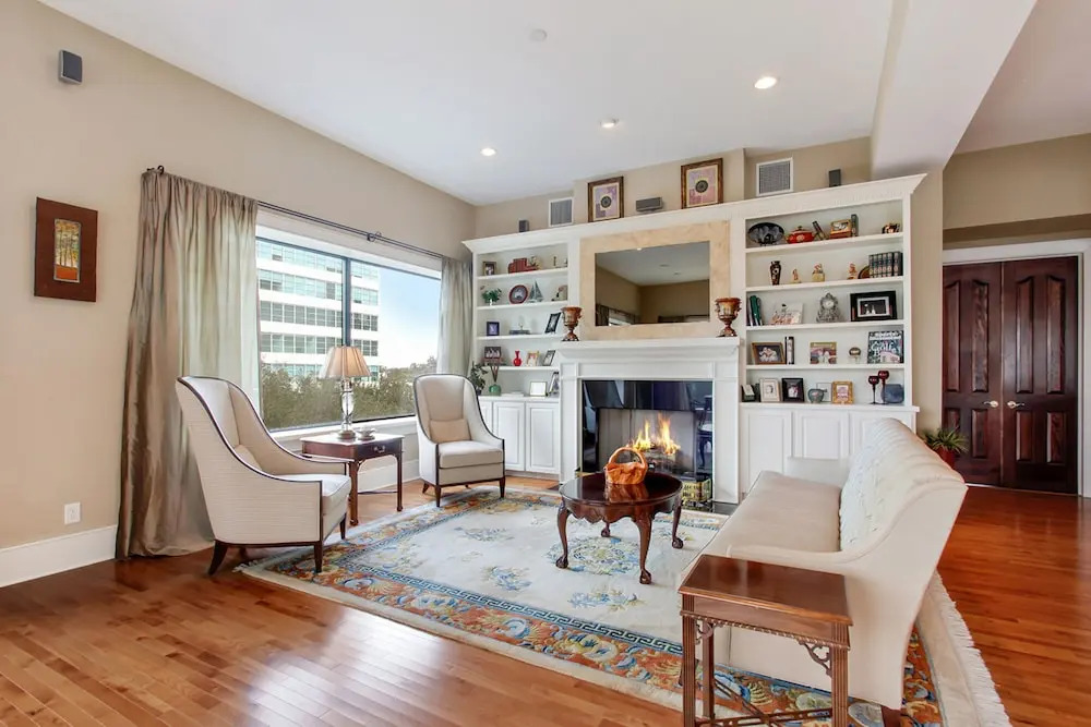 300 Drayton Condo 4 Bedrooms 3.5 Bathrooms Condo
