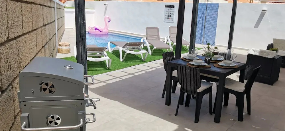 Villa Orqu dea in Callao Salvaje