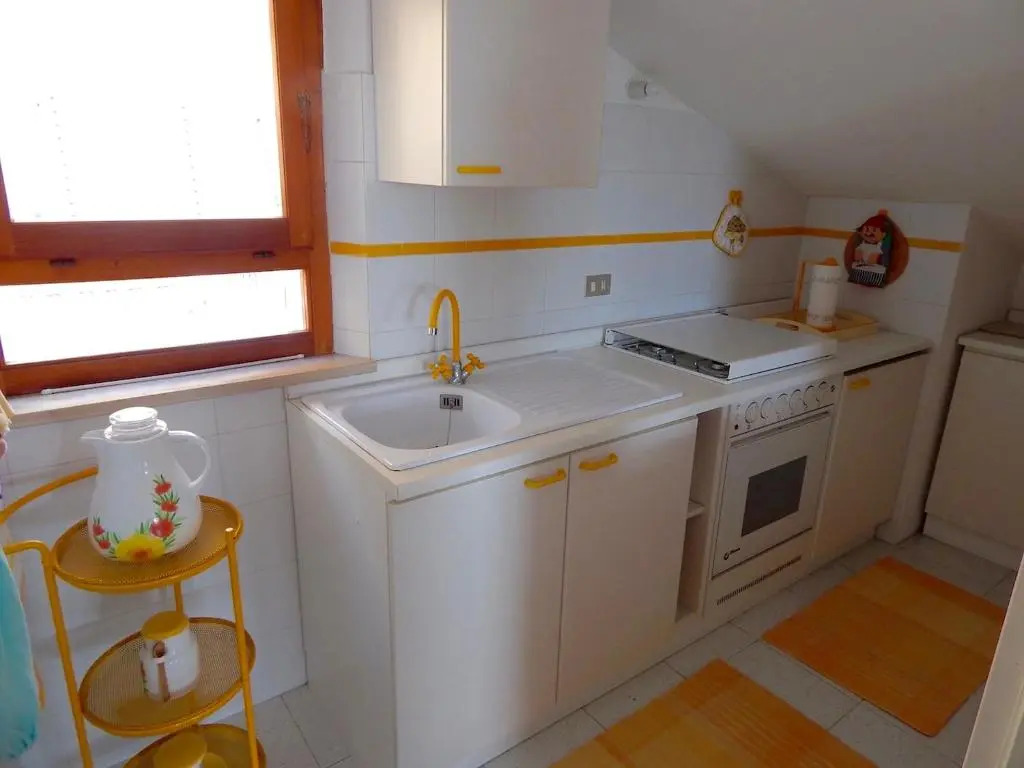 N93 - Numana, Deliziosa Mansarda in Centro Vista Mare