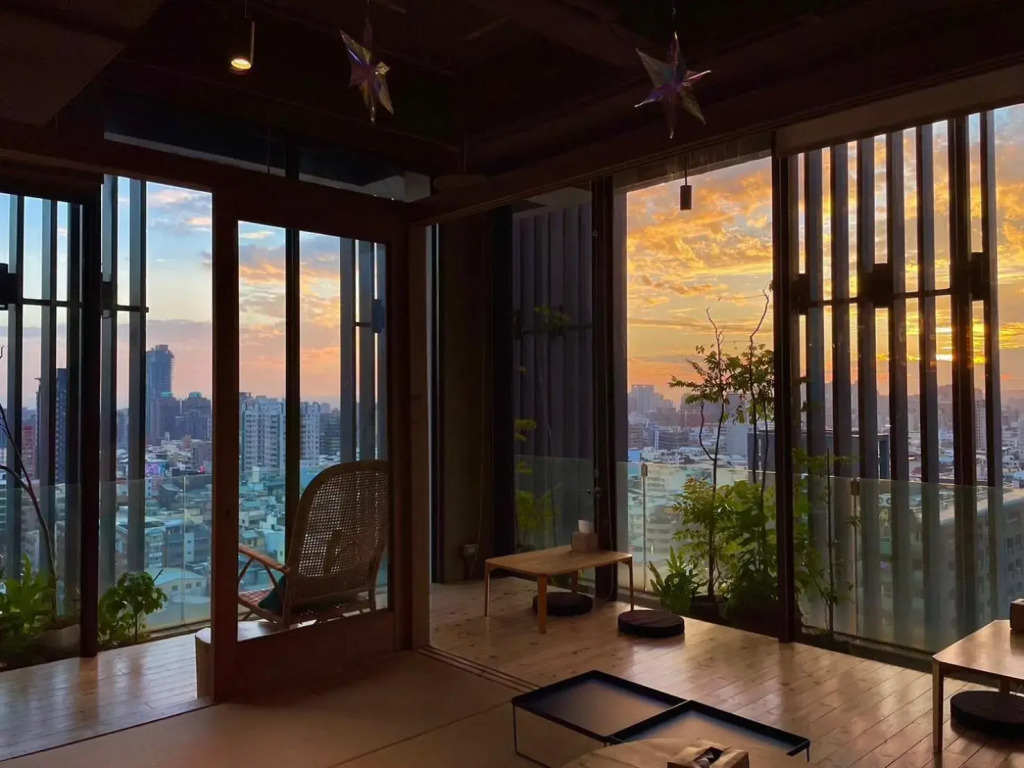 Star Hostel Taichung Parklane