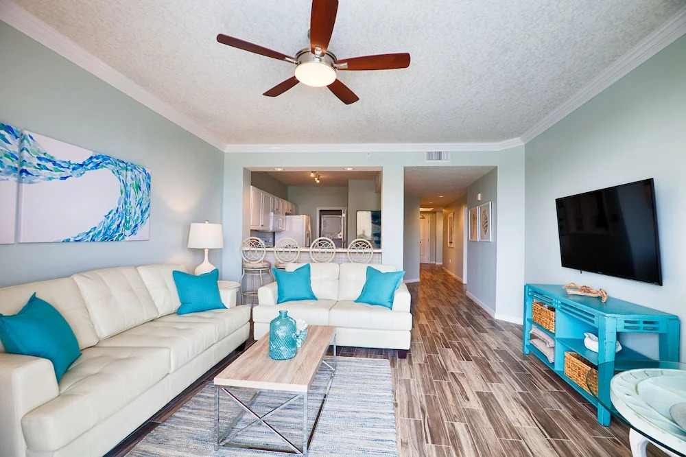 Gulfside 308 - 2 Br condo by RedAwning