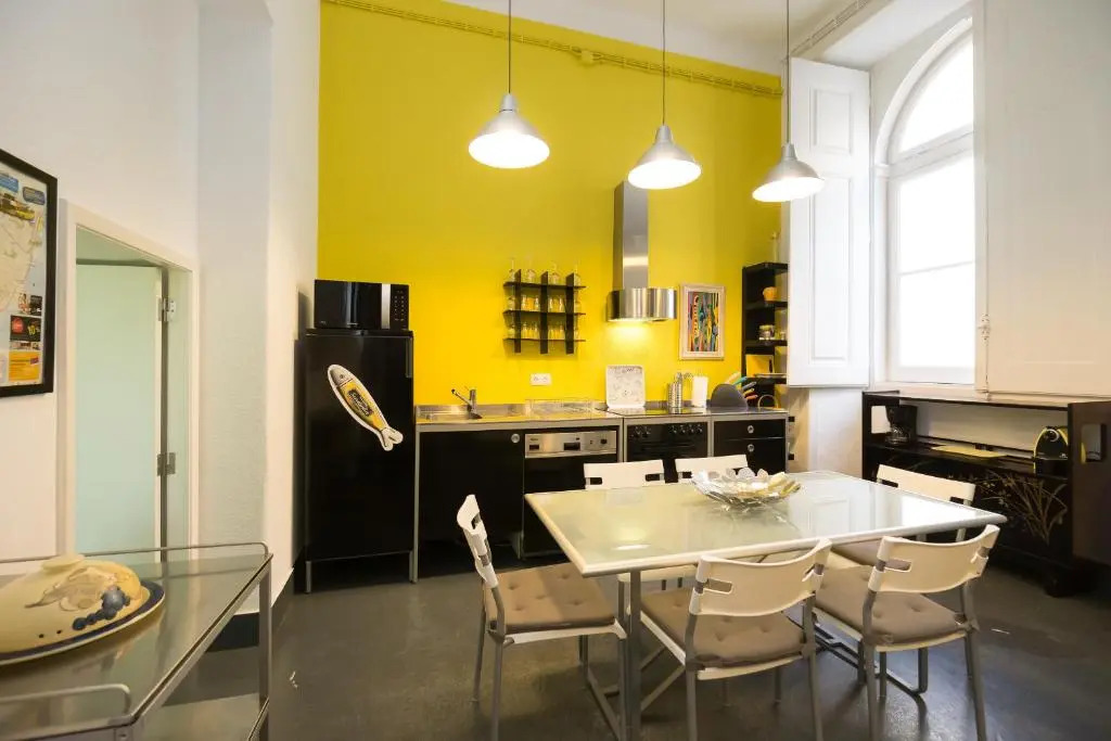 Large & Relaxing loft in Alfama
