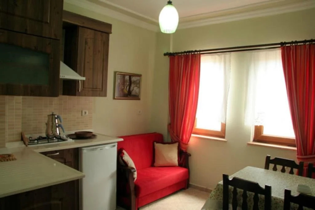 Destina Suit Hotel