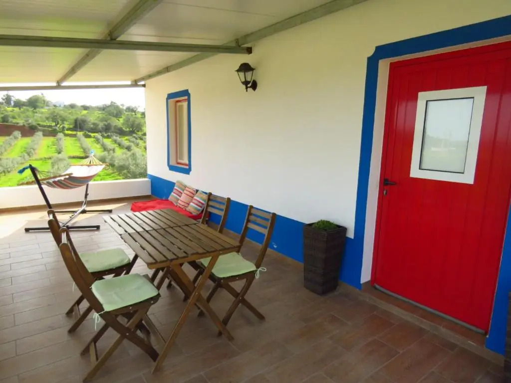 Vale do Boto-Quinta com 3 casas