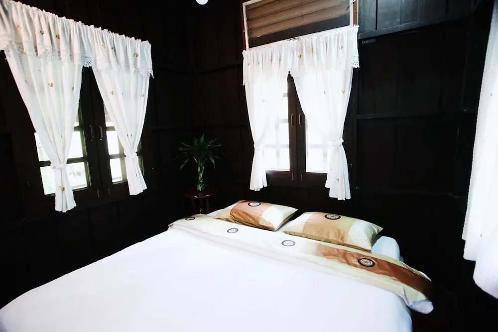 Villa Darakorn Hill Country House