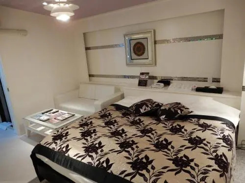 HOTEL VERSYS