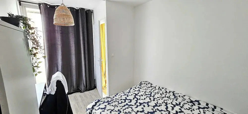 Private Room in a Shared Flat - Villeurbanne