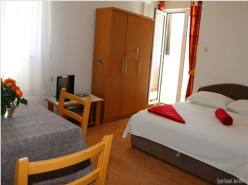 Apartments Juras