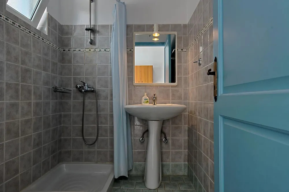 Mikro Nisi Studios & Apartments