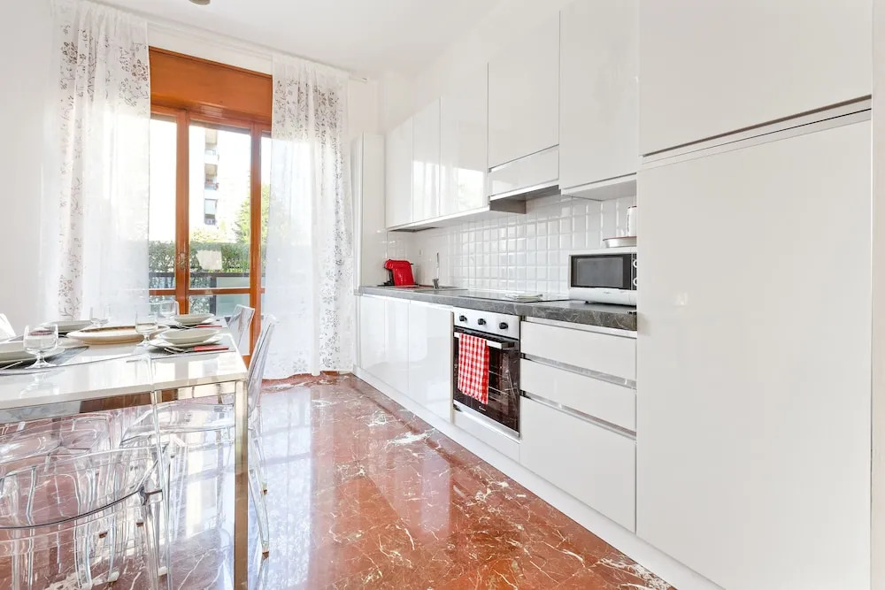 Istria & Zara Flat with Private Parking