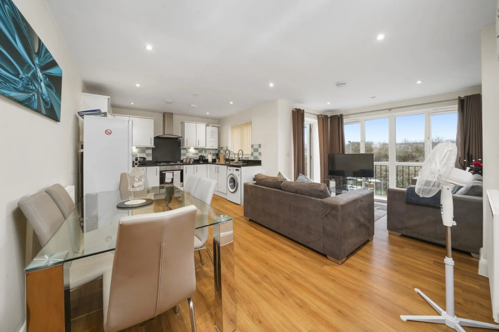 London Heathrow Living Serviced Apartments - Apt 6