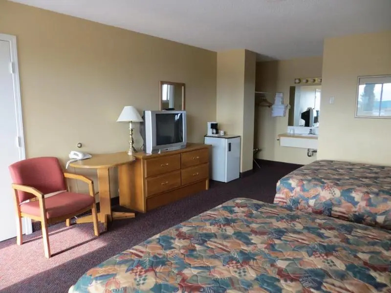 Super 8 Motel - Penticton