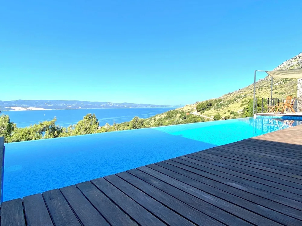 Villa Forte-the Exclusive Private Villa With Amazing sea View Located in Mimice